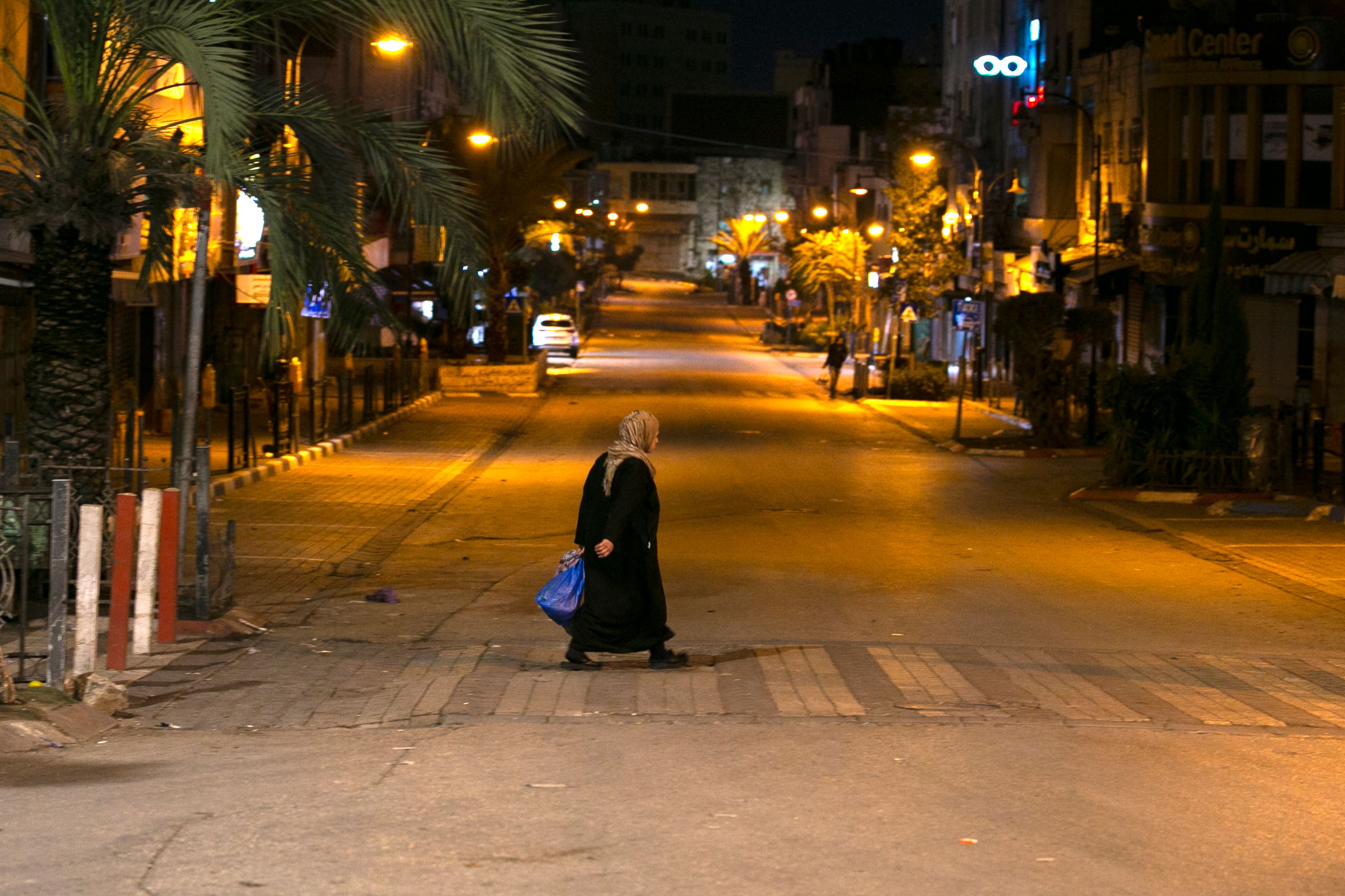 "封城"中的拉姆安拉(3)