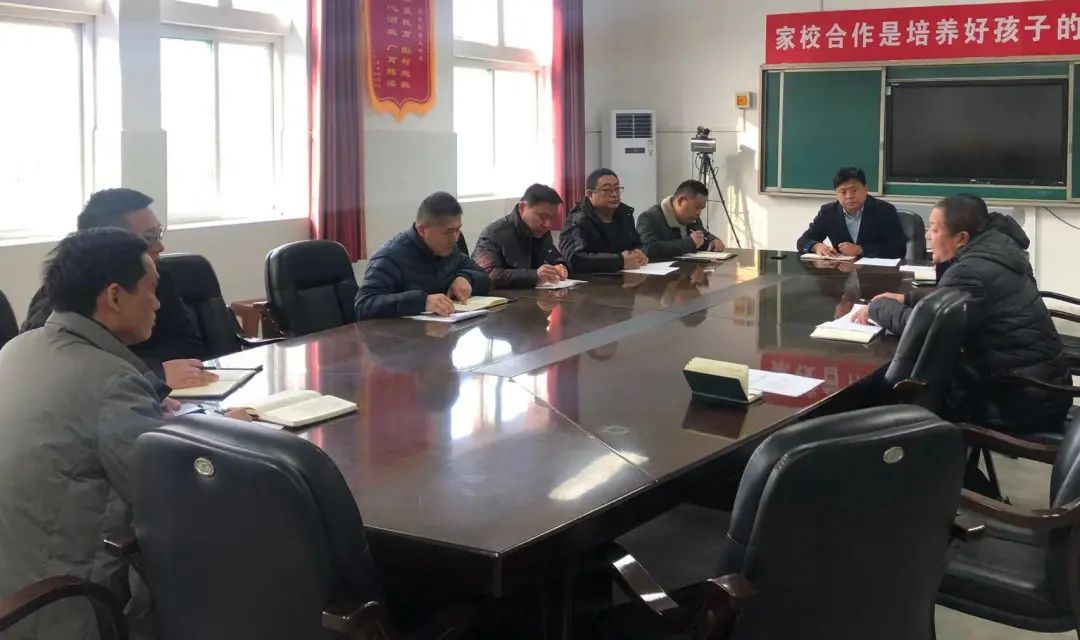 济南市历城区唐王中学召开开学筹备会