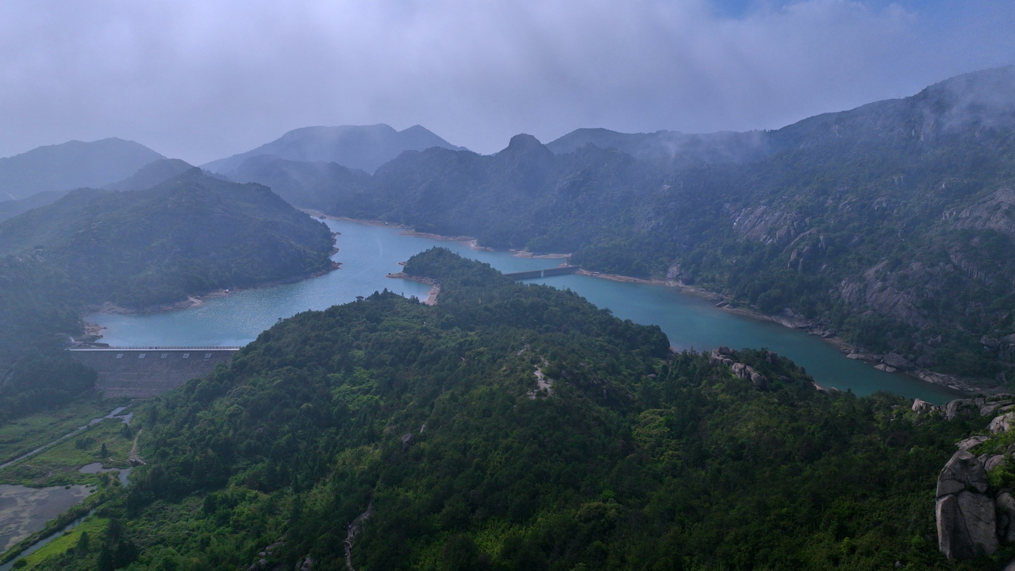 "天河水库"在摄影圈里已经出名,温州这处网红打卡点,奇石秀水