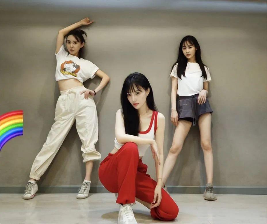 "夜宿门"5年后,李小璐和pgone付出的代价,有"结果"了