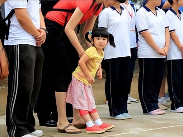回顾姚明女儿近照曝光12岁的她已成巨人或将继承父亲的辉煌