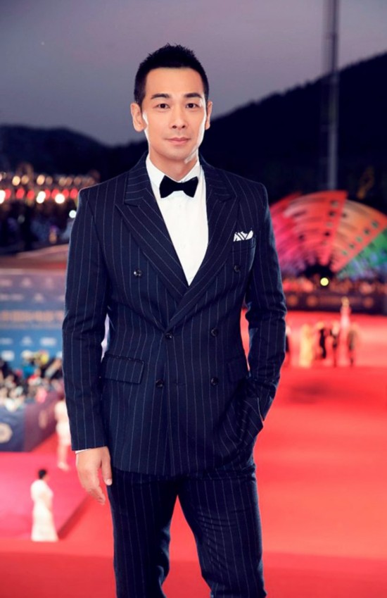 《披荆斩棘的哥哥》里面赵文卓自带笑点,因为他是我小时候大英雄