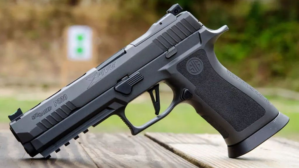 西格出品 必属精品 看p320这款精度和颜值齐飞的超炫手枪