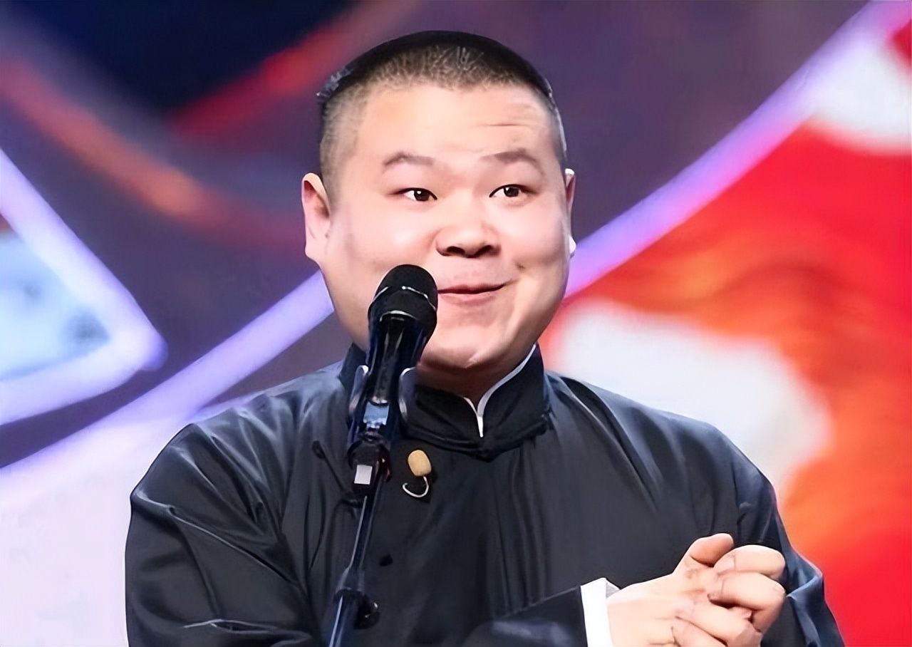 曹云金vs岳云鹏,相声巡演上演撞日,网友:这是打擂台啊!