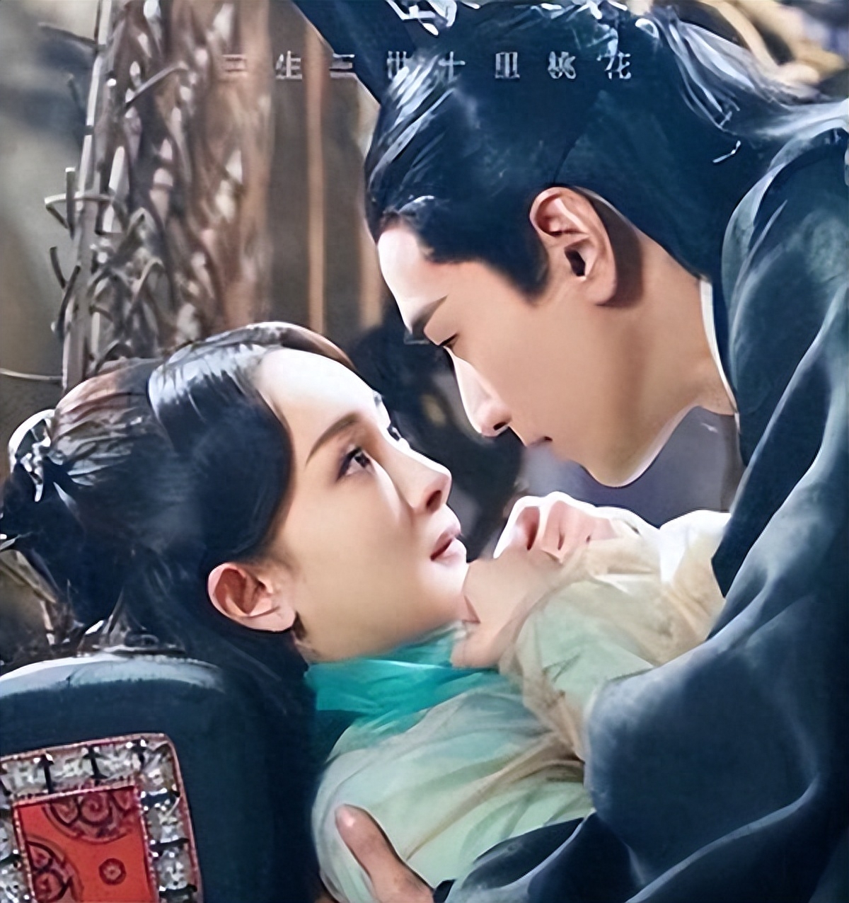 一小可爱杨幂是地道的北京小妞从小住在牛街附近父亲杨晓林是位