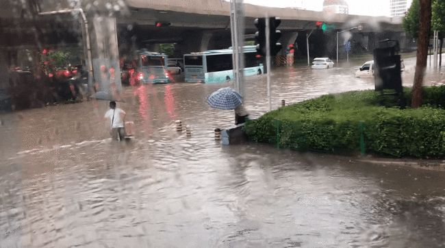 郑州暴雨最新消息实时今天雨停了吗 郑州红十字会捐款方式介绍