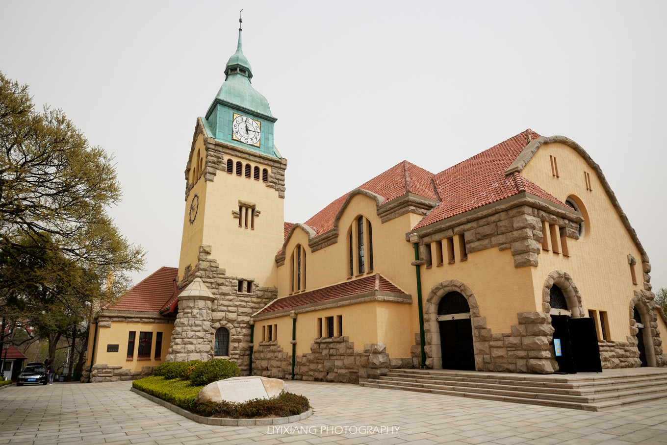 红军大学带散户坐庄 江苏路基督教堂