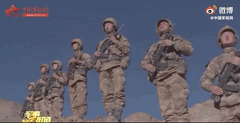 军人|他已连续值守16个月，并在地窝子里悄悄给女儿写下遗书