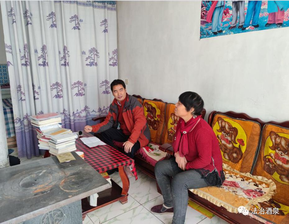 瓜州:王宏伟深入乡镇督查调研脱贫攻坚全面检视核查工作