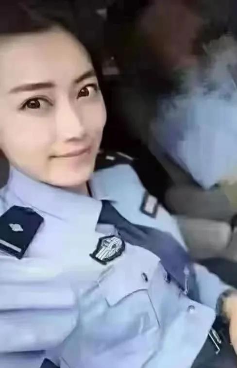 回顾美丽女辅警许艳:与9位领导有瓜葛,敲诈370万却没人敢报警