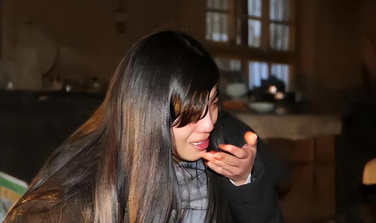 回顾23岁女孩隐瞒父母寻找养父母12年找到时养母已去世