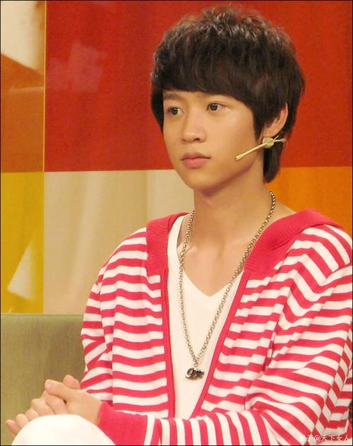 回顾内娱f4的瓜:张翰背景强大?俞灏明火灾内情,魏晨昔日黑历史