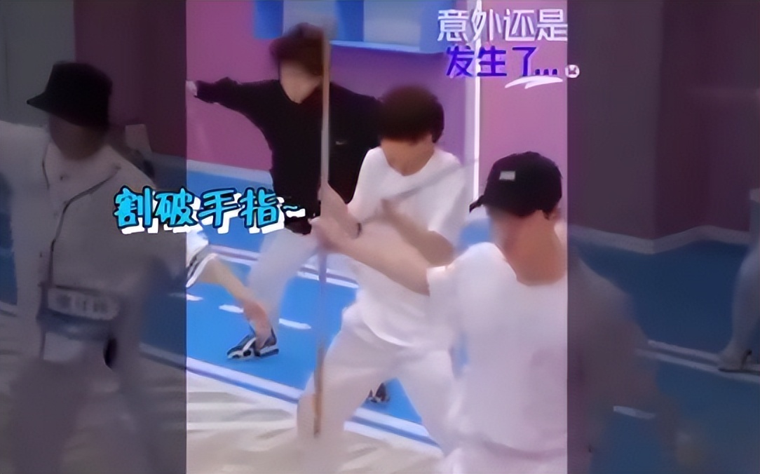 网红拍段子内涵袁林青,手指破皮叫救护车,去晚了担心伤口会结痂