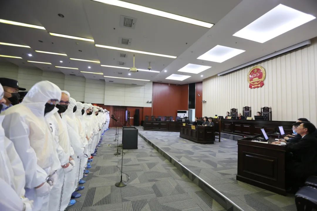 西宁中院二审公开宣判我市首起涉黑案件