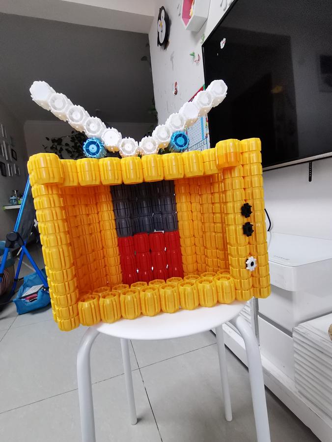 手工制作有趣的环保瓶盖电视机真的能追剧