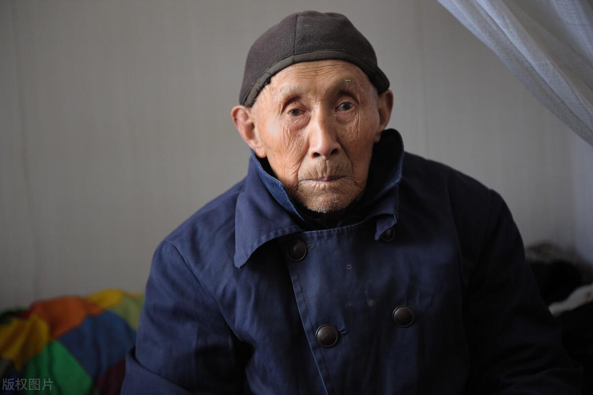 85岁老人说长寿并非是福气,他希望自己早一点走!晚年太痛苦