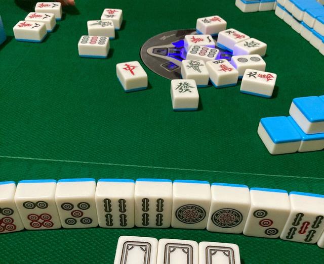 熟记这五个打麻将技巧你也能成为高手!