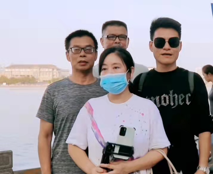 狸猫换太子和错换人生28年相比,有哪些相似点,郭希志是庞太师吗