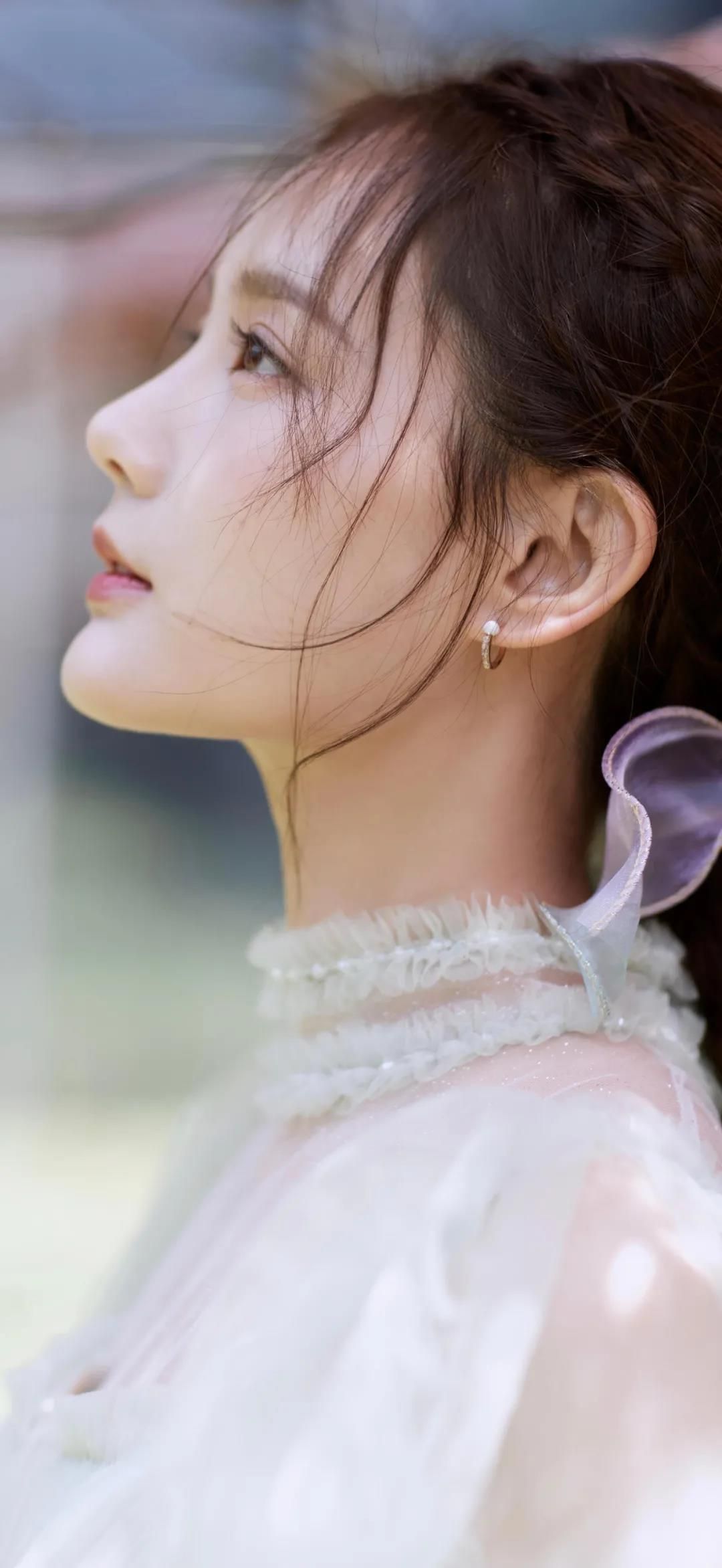 李一桐,笑容甜美的宝藏女孩