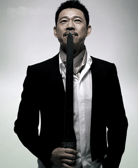 霍凡:嫁给大12岁二婚张丰毅,29年未生子女,为何却被丈夫宠成宝