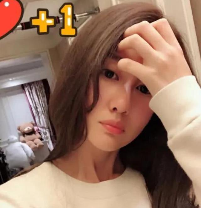 王宝强女友冯清一公司被吊销成被执行人,难道是第二个马蓉?