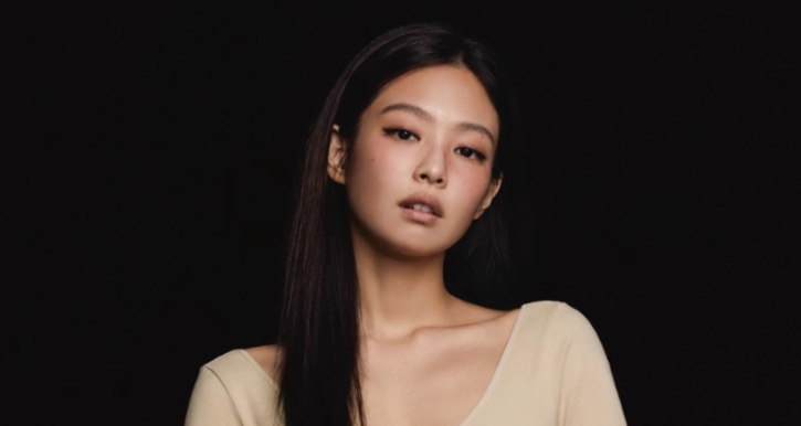 jennie全新ck广告大片曝光!勾魂眼神 性感pose,网友:辣到升天