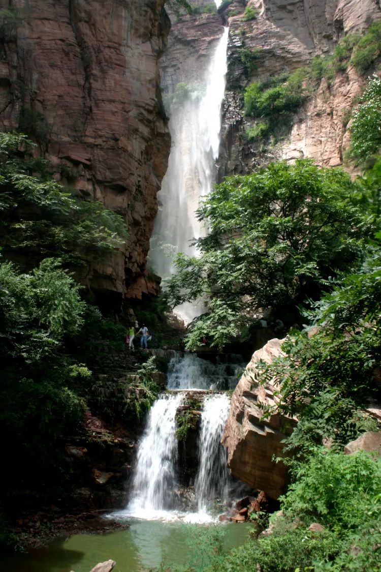 美丽邢台:高山飞瀑老龙潭