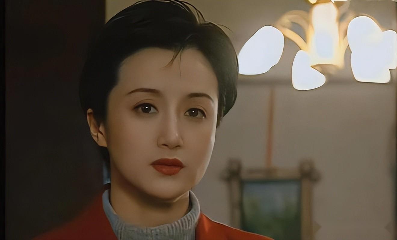 后来杨昆在1993年还接到了电视剧《洋行里的中国小姐》的戏份,在这部