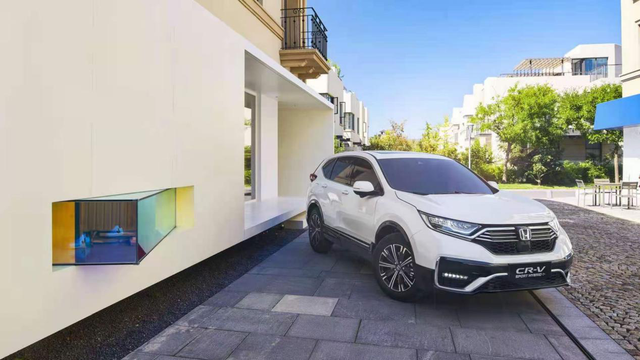 东风本田国内首款插电混动车型,cr-v锐混动e 闪耀亮相