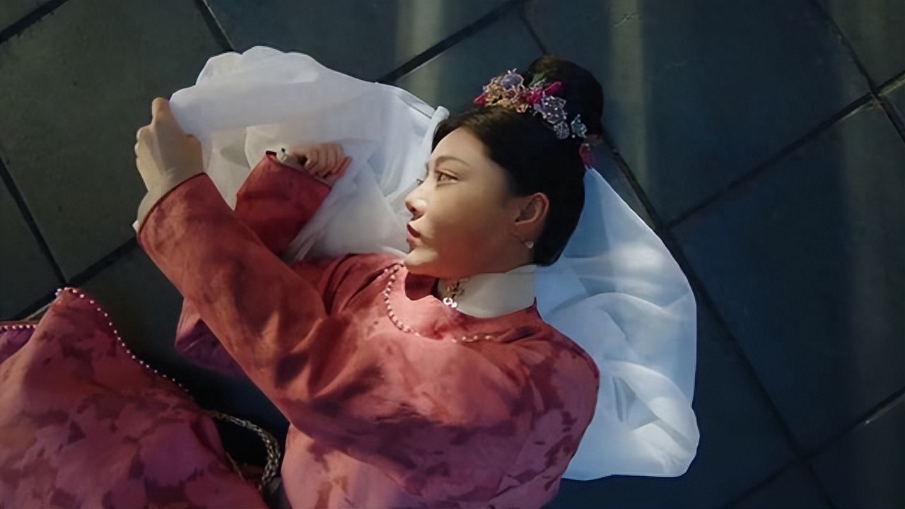 朱棣求婚被拒,14年后活剐2800名宫女,行刑时雷击宫廷三座大殿