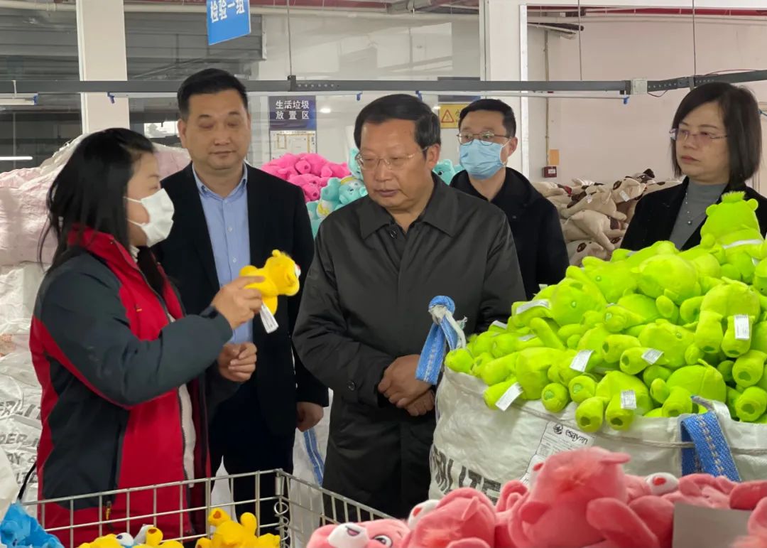 张宗富到恒口示范区调研重点企业发展情况