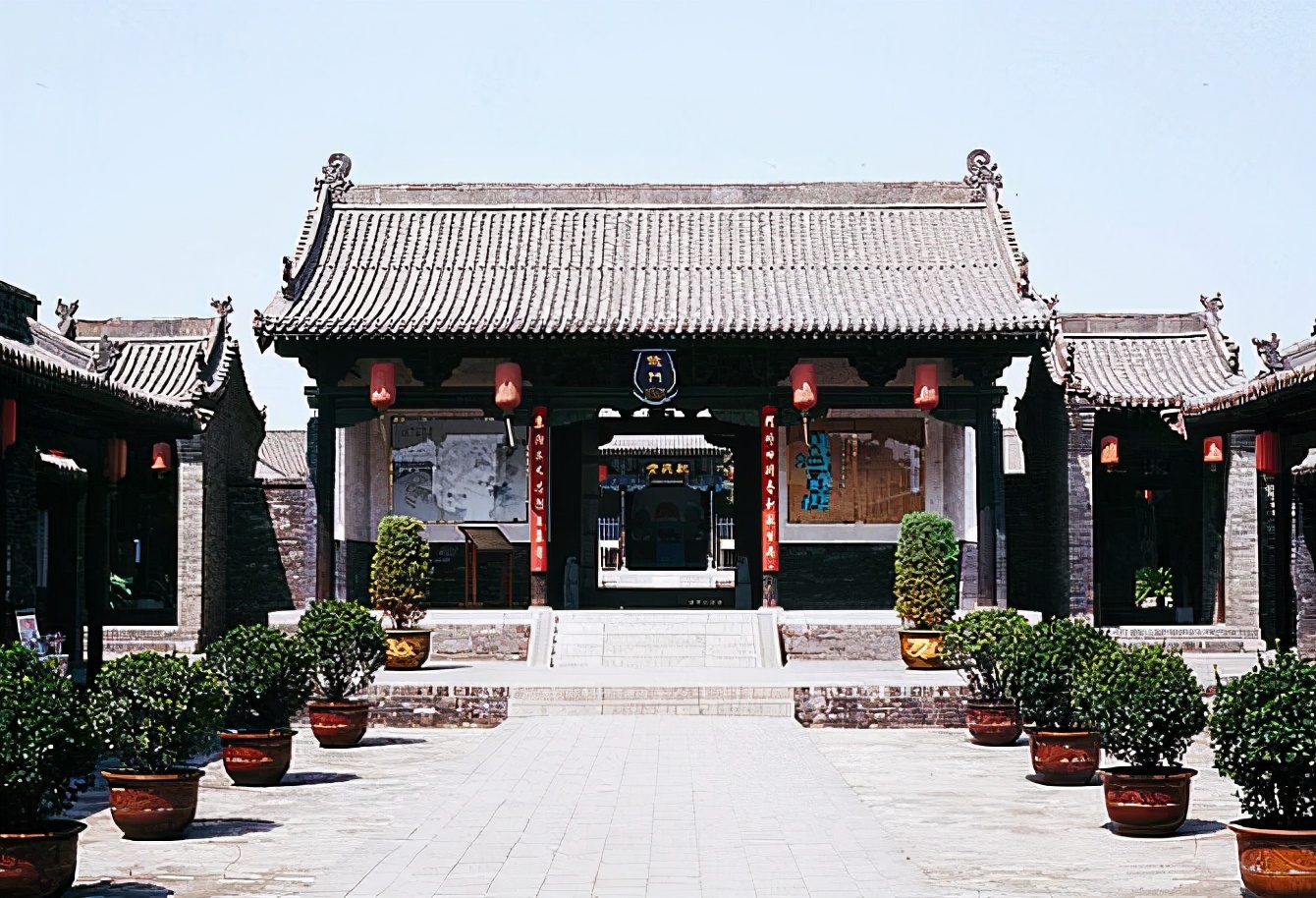 细读《红楼梦》:铁槛寺弄权是王熙凤堕落的起点