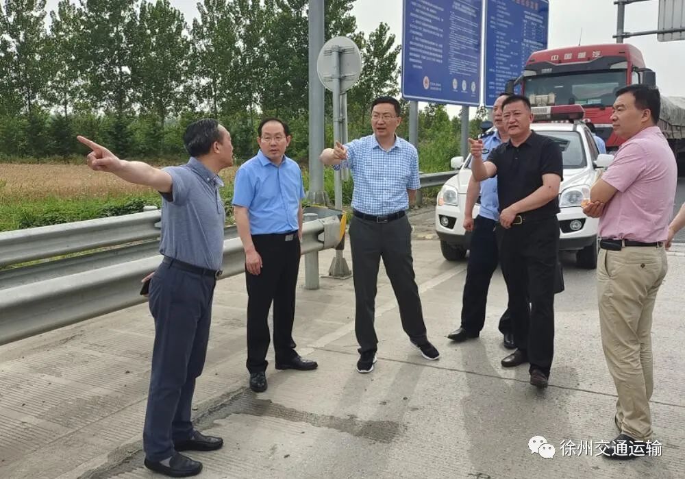 省交通综合执法局领导督导调研邳州超限超载治理工作