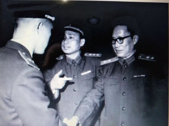 他是成都军区原司令,和黄永胜是亲家,罗荣桓如何评价他?