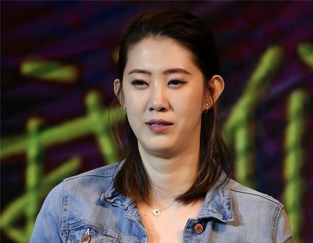 女排最美女神薛明!创国家队得分纪录,与央视导演离婚后至今单身