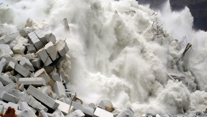 雅康高速公路突遇泥石流:有隧间桥垮塌,车辆掉坠