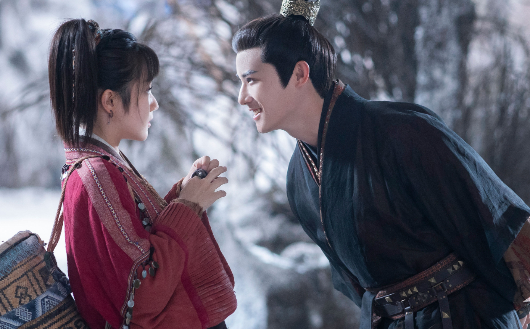 《镜·双城》:3位女主结局,白璎结局落寞,那笙的结局很幸福