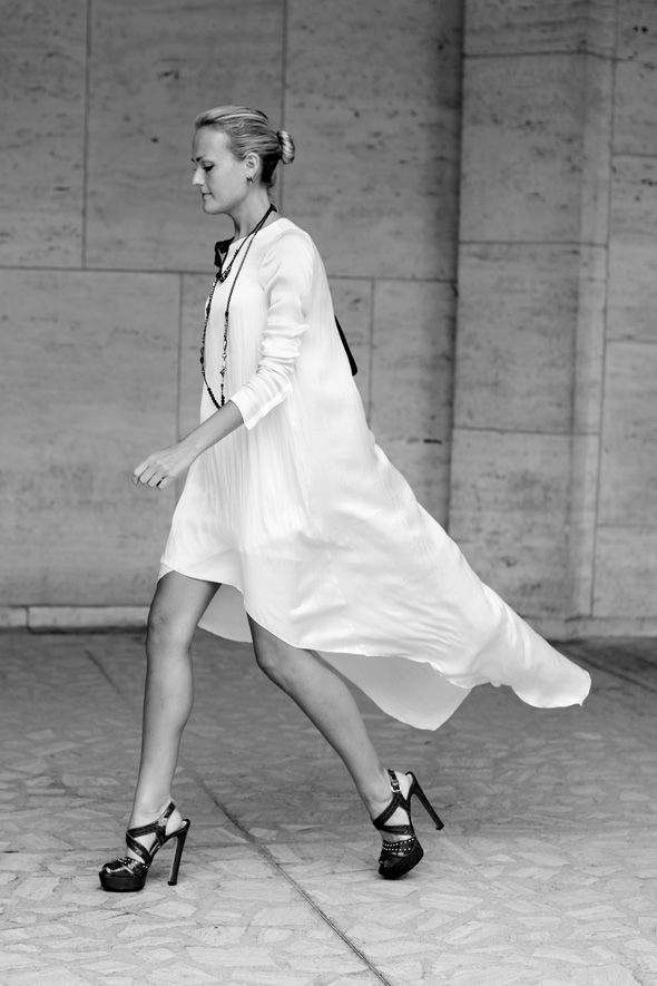 夏天最经典时髦永不过时的黑白色搭配街拍推荐