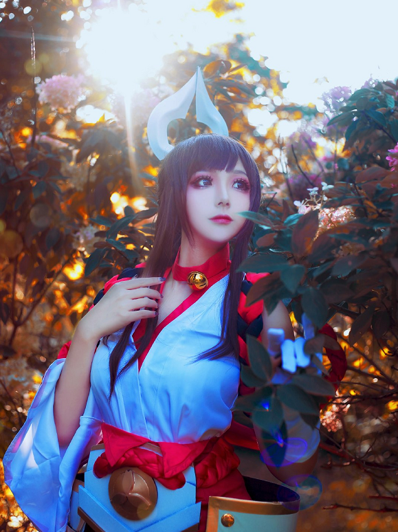 王者cos:伽罗真人版,太华充满神性,花见巫女一箭破魔