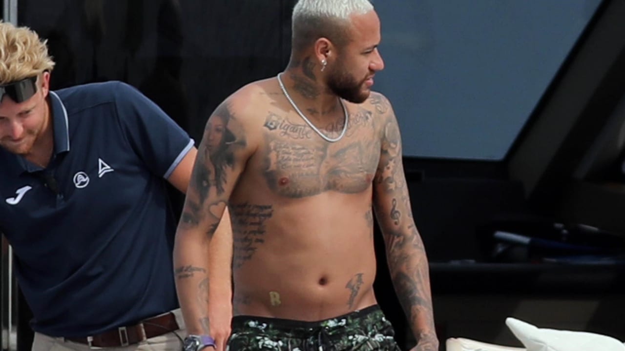 内马尔发福脱序上演喜剧之王歪斜射门仍以1比0胜智利