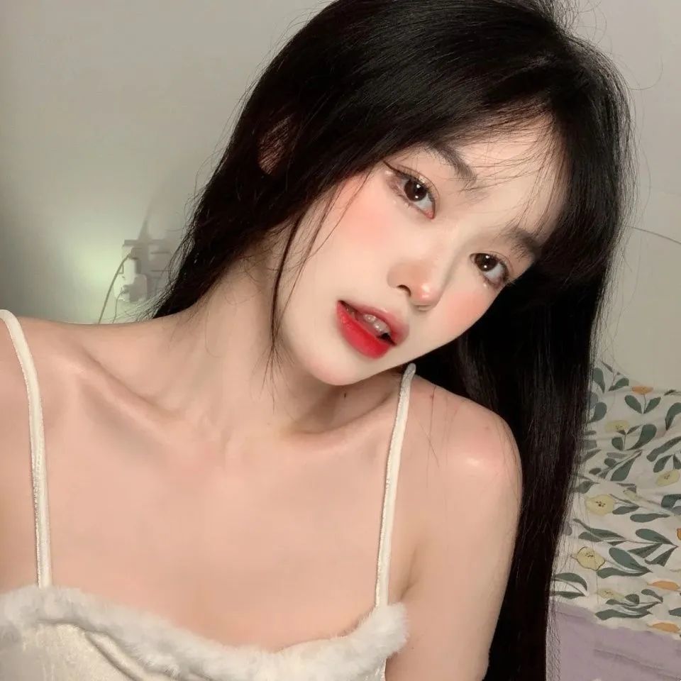 男人如何判断一个女人是否爱干净?别看外貌和打扮,看这3个方面