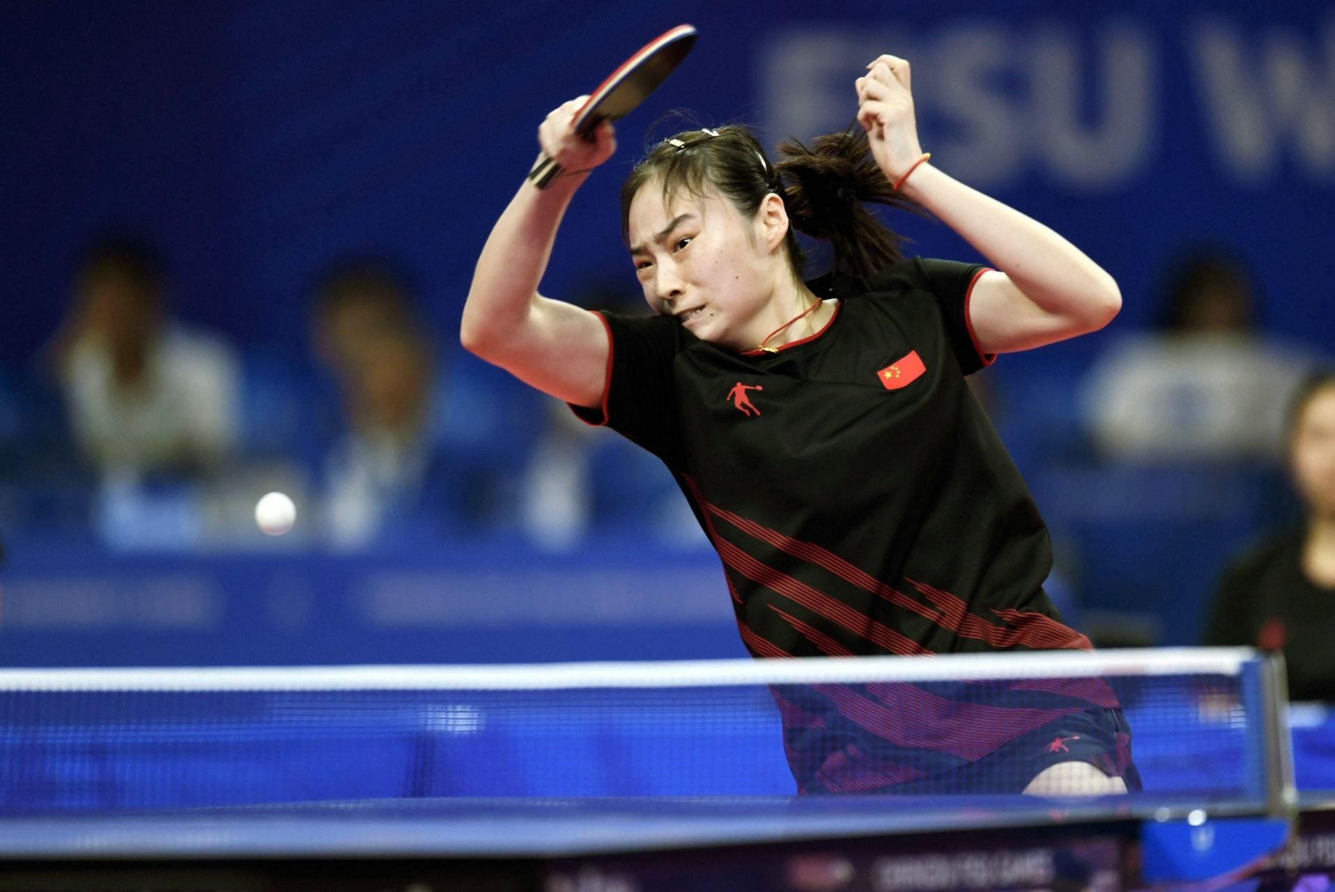 山东小将王晓彤带领中国女乒团队力克日本队,夺得第三十一届世界大学