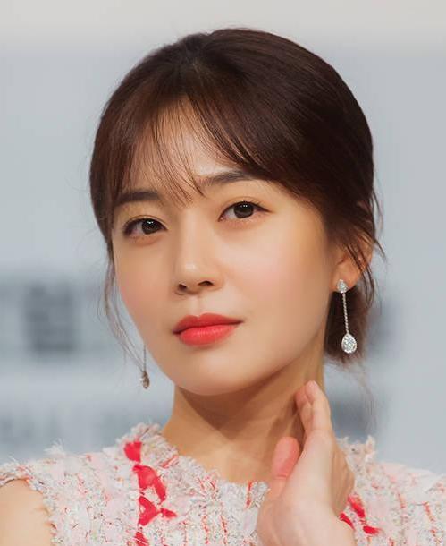 韩国十大单眼皮美女