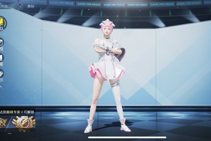 "吃鸡"ss14赛季来袭,百级手册皮肤亮眼,寻宝手册颜值一般!