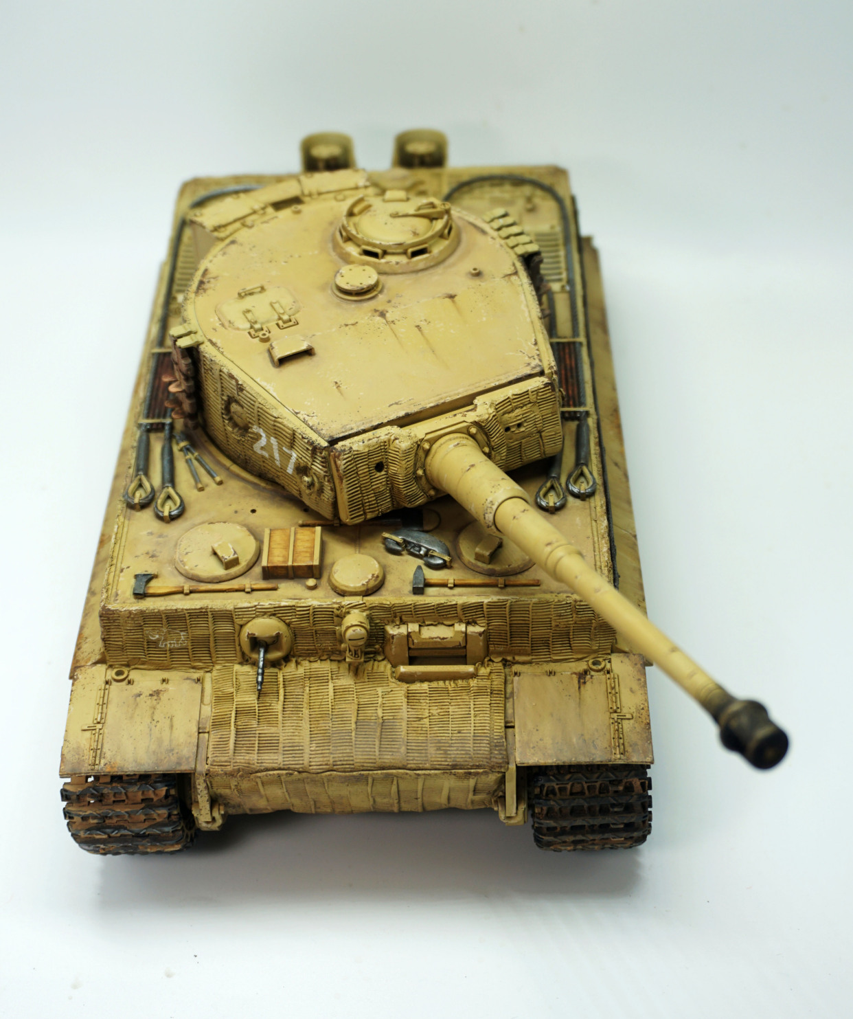 田宫1/35二战德国 虎式坦克中期型 奥托卡尔乌斯车组