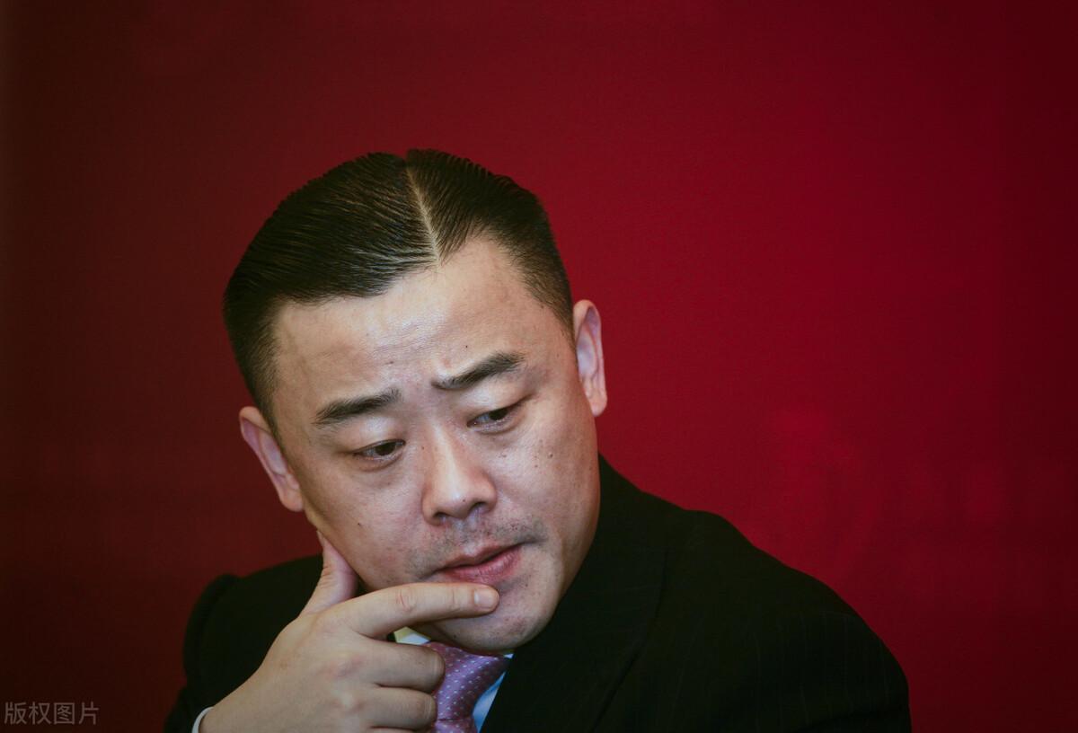 回顾杨胜华的山车人生:由司机变巨贪,前妻改嫁喜剧演员周立波