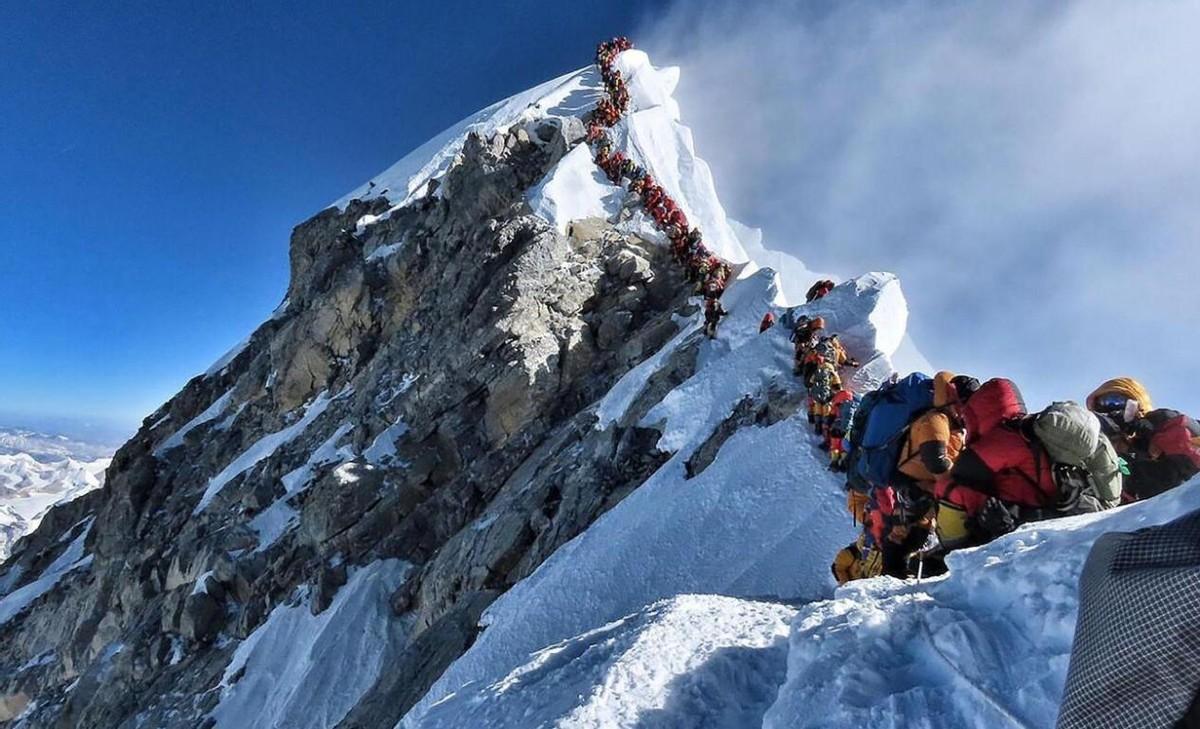 珠峰著名的3具遗体绿靴子睡美人休息者20多年无人敢安葬
