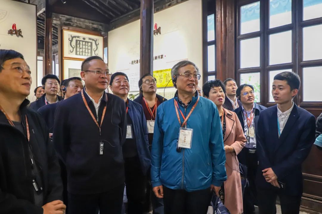 徐迟报告文学奖(徐迟报告文学引起轰动)