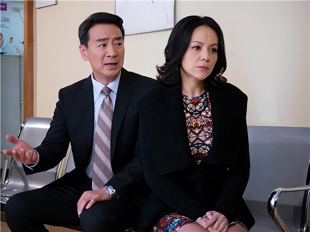 69岁寇振海现状白发老态儿子上高中妻子风韵犹存