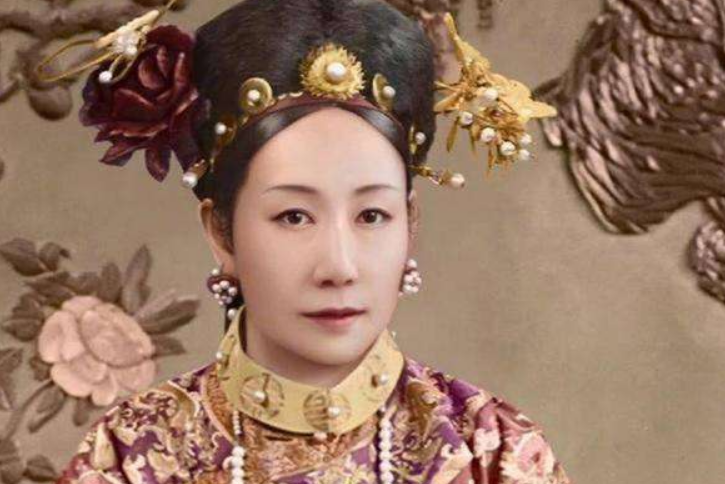 光绪皇帝的亲生母亲,慈禧太后的亲妹妹,结局却非常惨